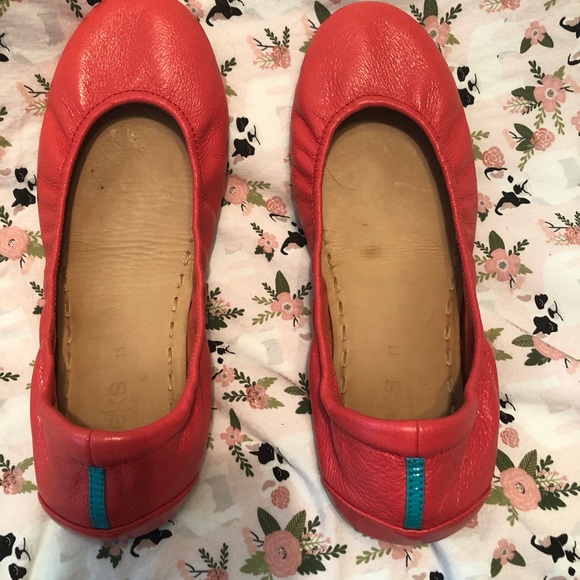 Size 11 Tieks. Poppy. - Picture 3 of 4
